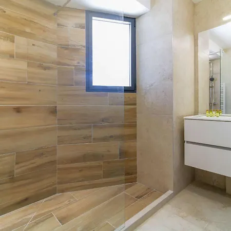 Daire Select'sohome - Superbe Pour 4 Personnes A Deux Pas De La Et Des Commerces De La Faviere ! - Iloa-b01 *