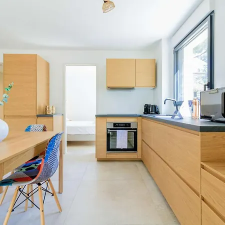 Select'sohome - Superbe Pour 4 Personnes A Deux Pas De La Et Des Commerces De La Faviere ! - Iloa-b01 Daire